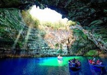 melissani8.jpg